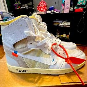 Men's White and Cream High-Top Athletic Shoes